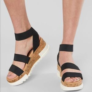 Steve Madden Flatform